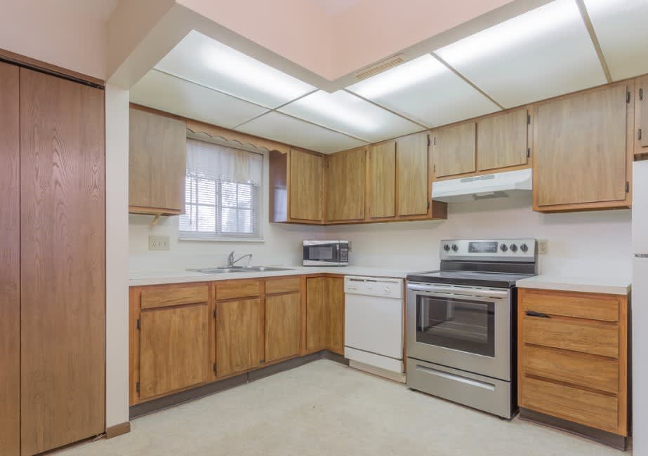 985 Wadsworth Road-B