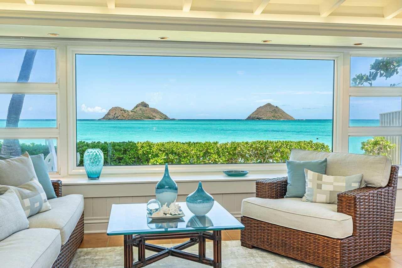 Secluded Beach w/Breathtaking Views and Crystal Clear Waters, Lanikai Seashore!