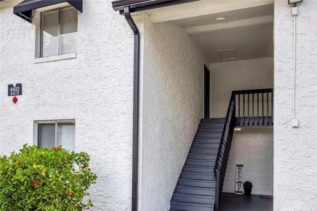 4403 S SEMORAN BOULEVARD