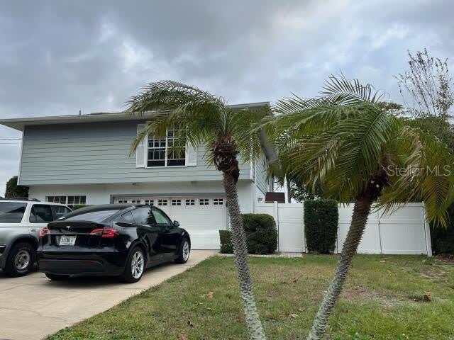 141 LAKE SHORE DRIVE N