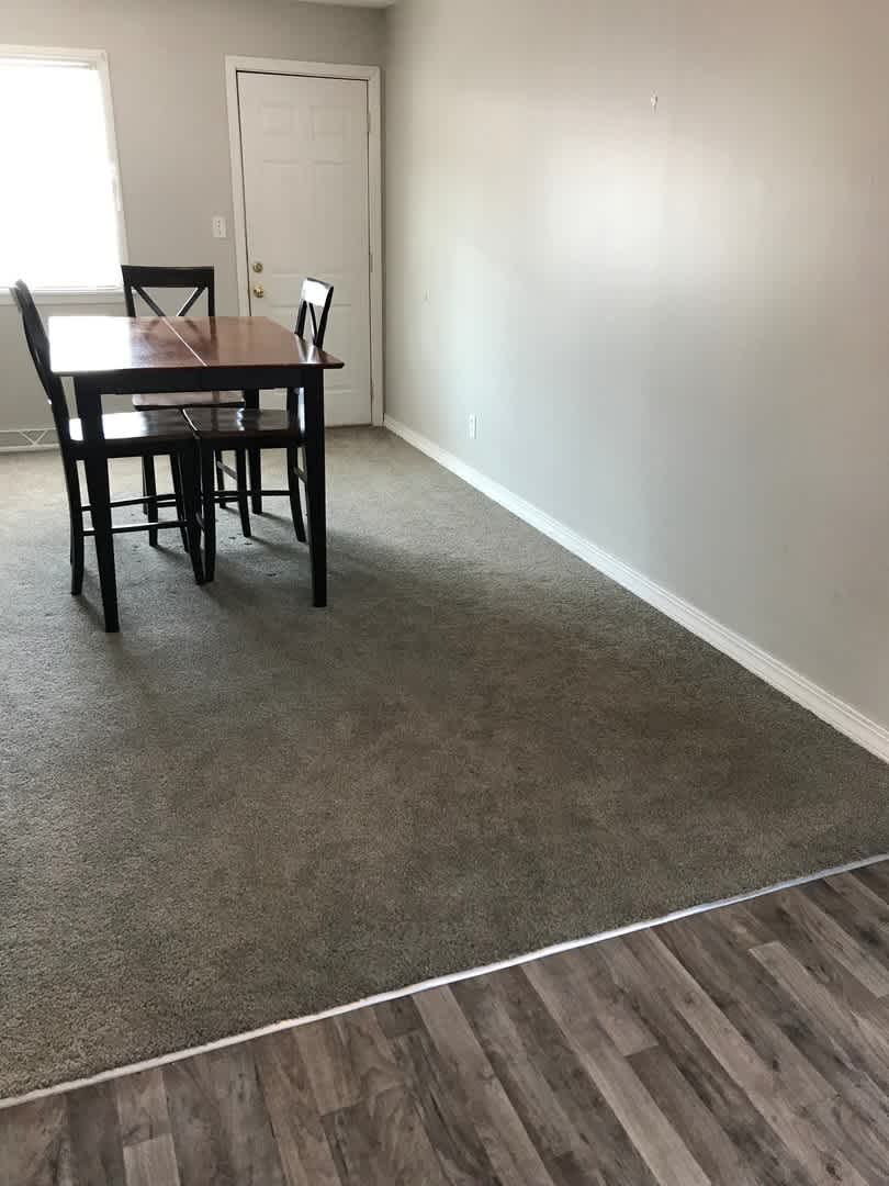 3 Bedroom Single Family w/Garage  Large Yard