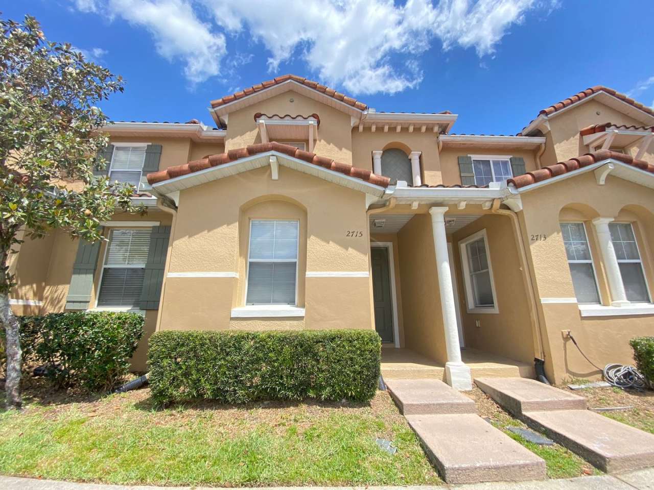 3Bdrm 3Bath Townhome -- Gated Community in West Kissimmee