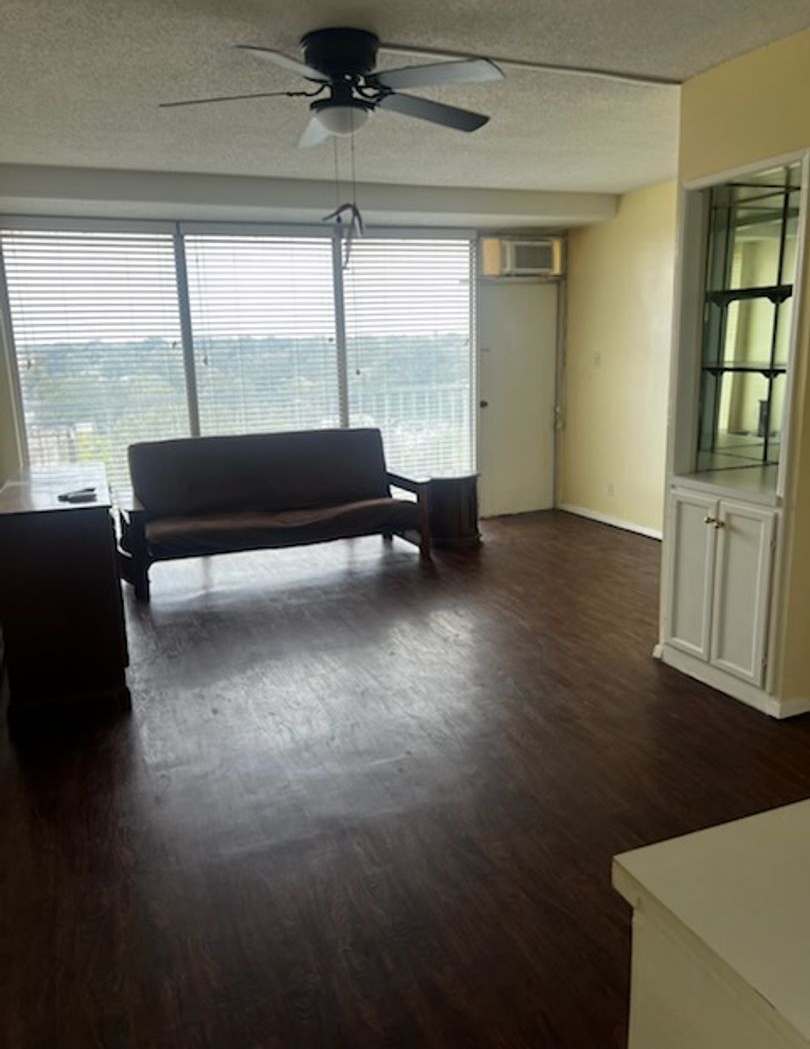 Midtown High Rise Apartment Available Now