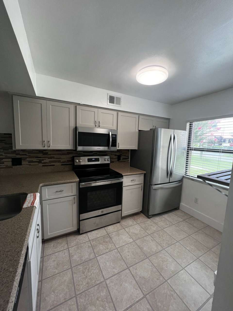 3200 Candle Ridge Drive - 1