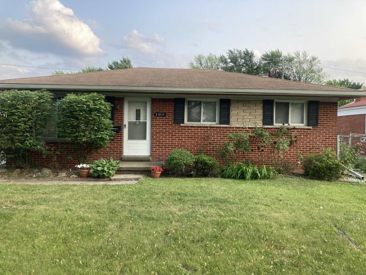 21216 E 13 Mile Road