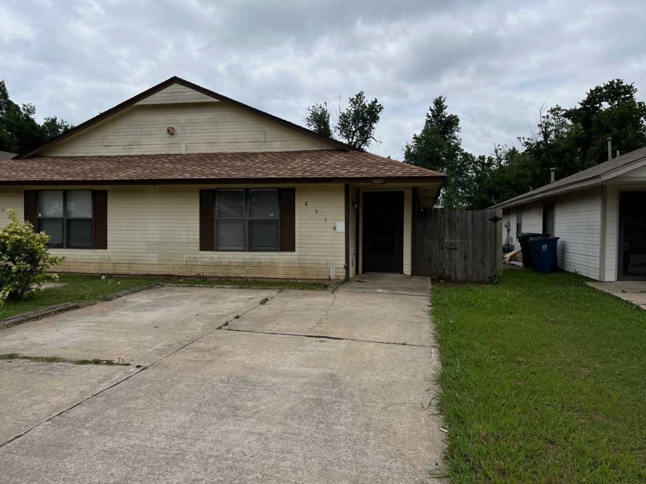 Available Now - 3 bedroom 2 bath