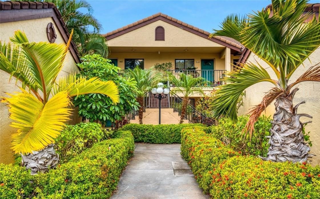 5652 ASHTON LAKE DRIVE