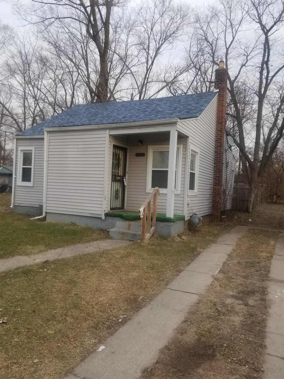 18972 Plainview Avenue