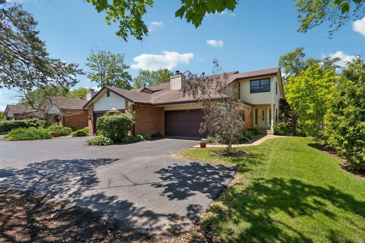 232 W Grant Village Street