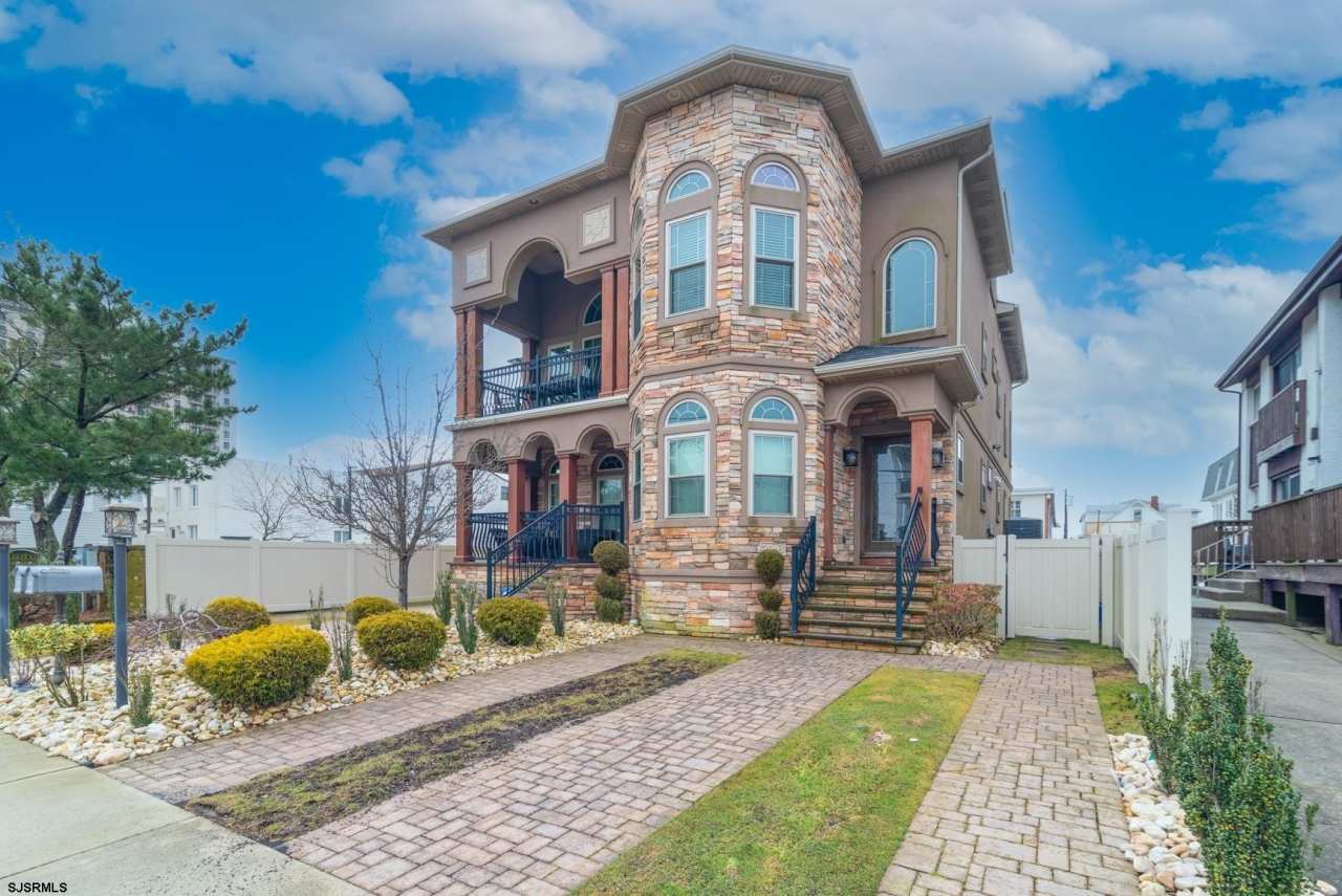 20 S Madison Ave # B Ave