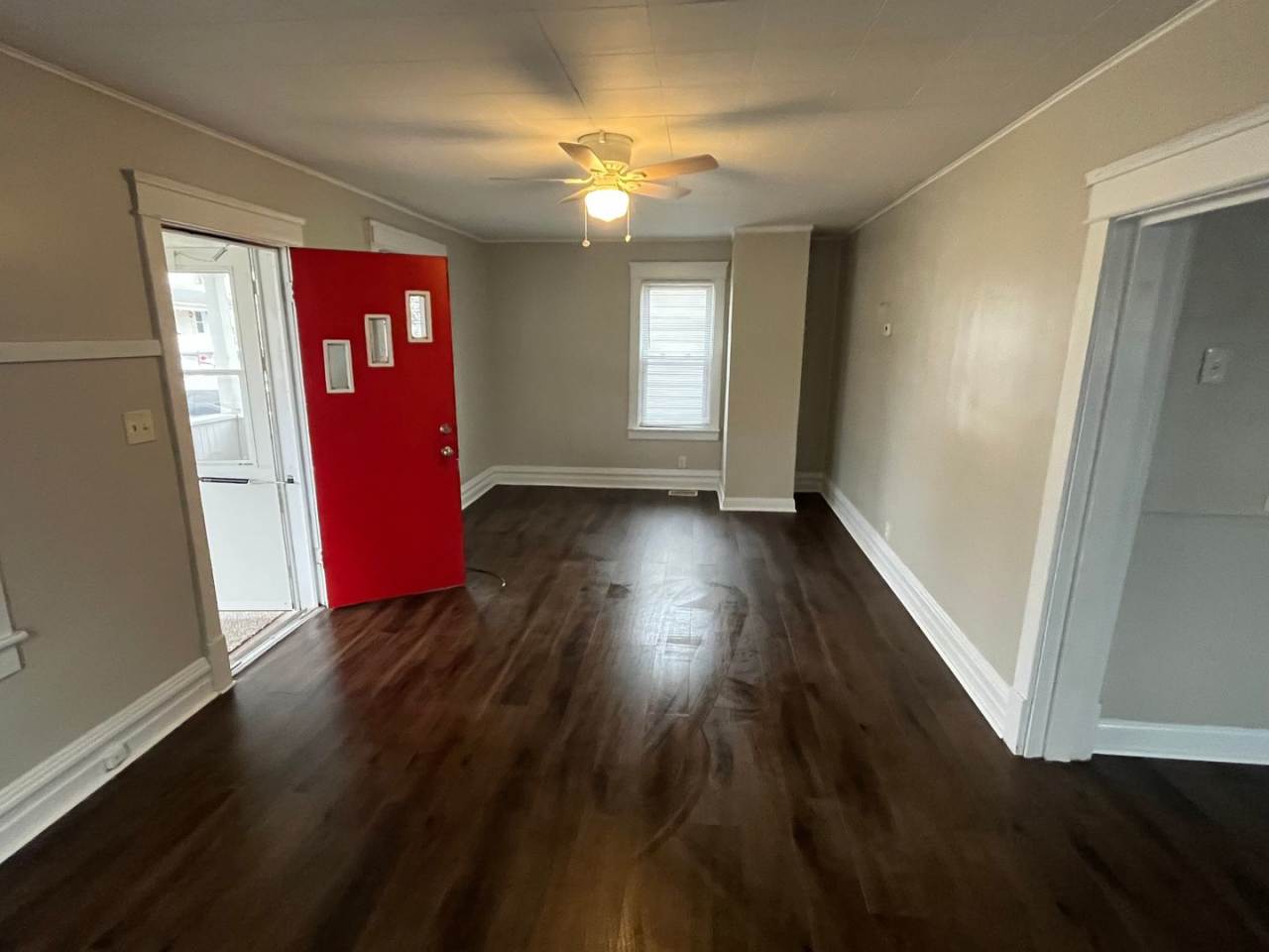 Spacious 3-Bedroom Home with Basement – Available NOW! – $1400/month