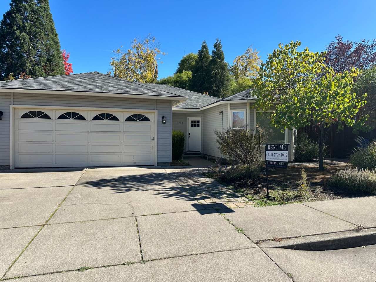 Rent this Charming 3 Bedroom, 2 Bath Home in Ashland  get 1/2 off the first full month's rent!!