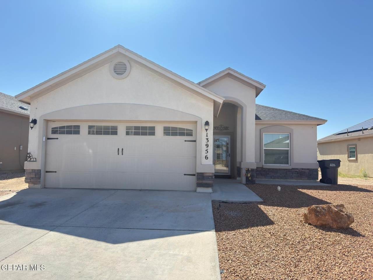 13956 Lago Vista Avenue