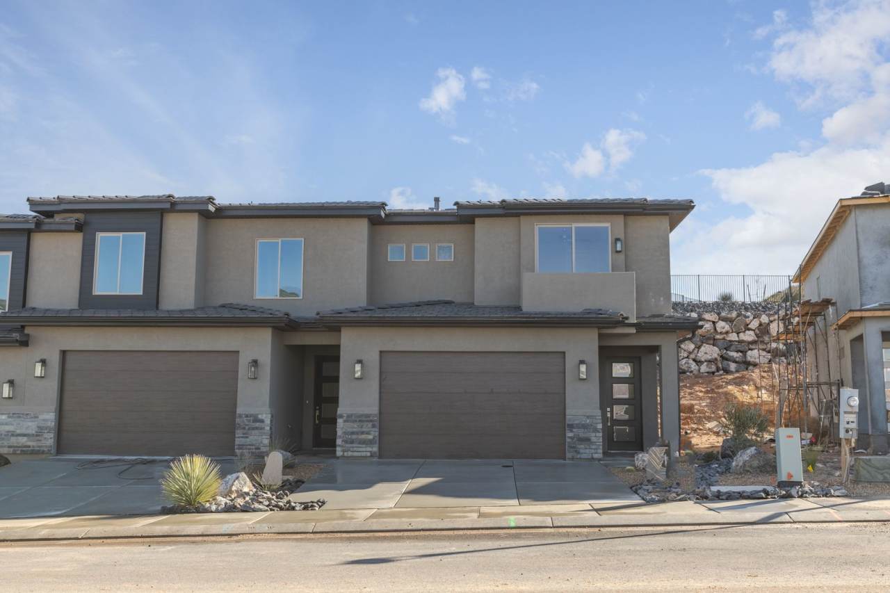Modern 3 Bedroom Townhome