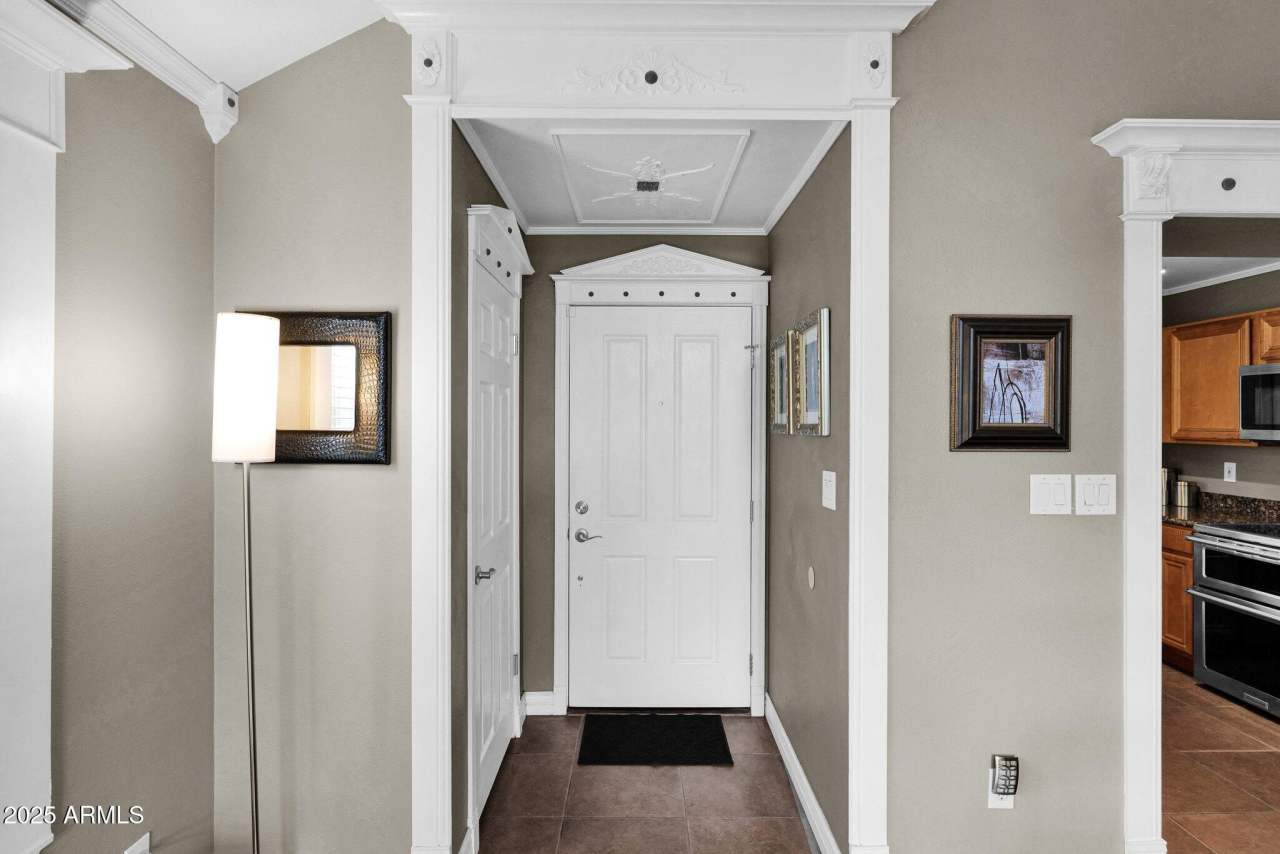 10115 E MOUNTAIN VIEW Road unit: 2059