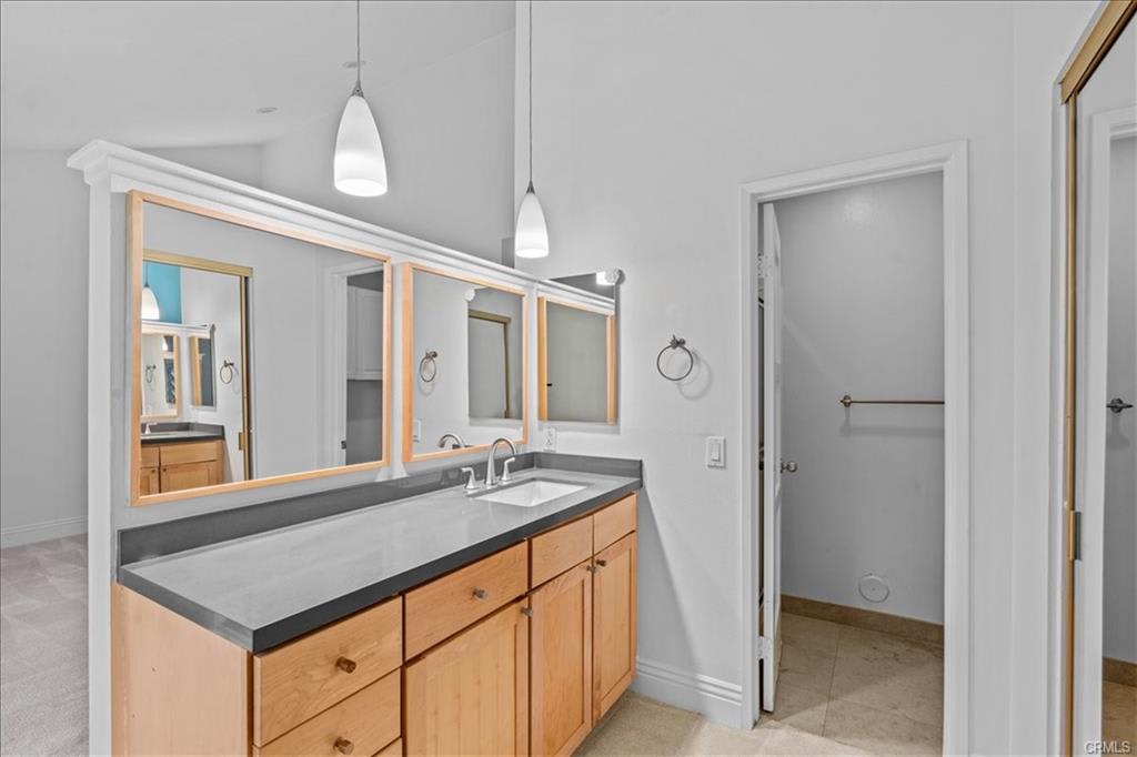 15062 Lorenat Street