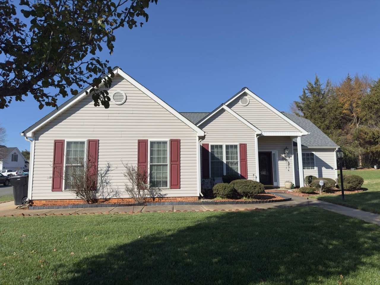 Charming 3-Bed, 2-Bath Home in Graham, NC – 1806 Hanford Hills