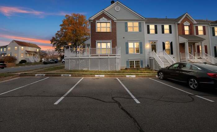 15663 Viewpoint Circle