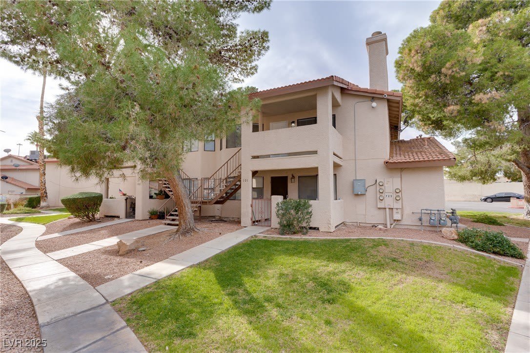 725 Rock Springs Drive