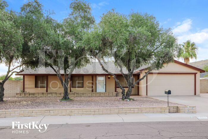 1401 West Surrey Avenue