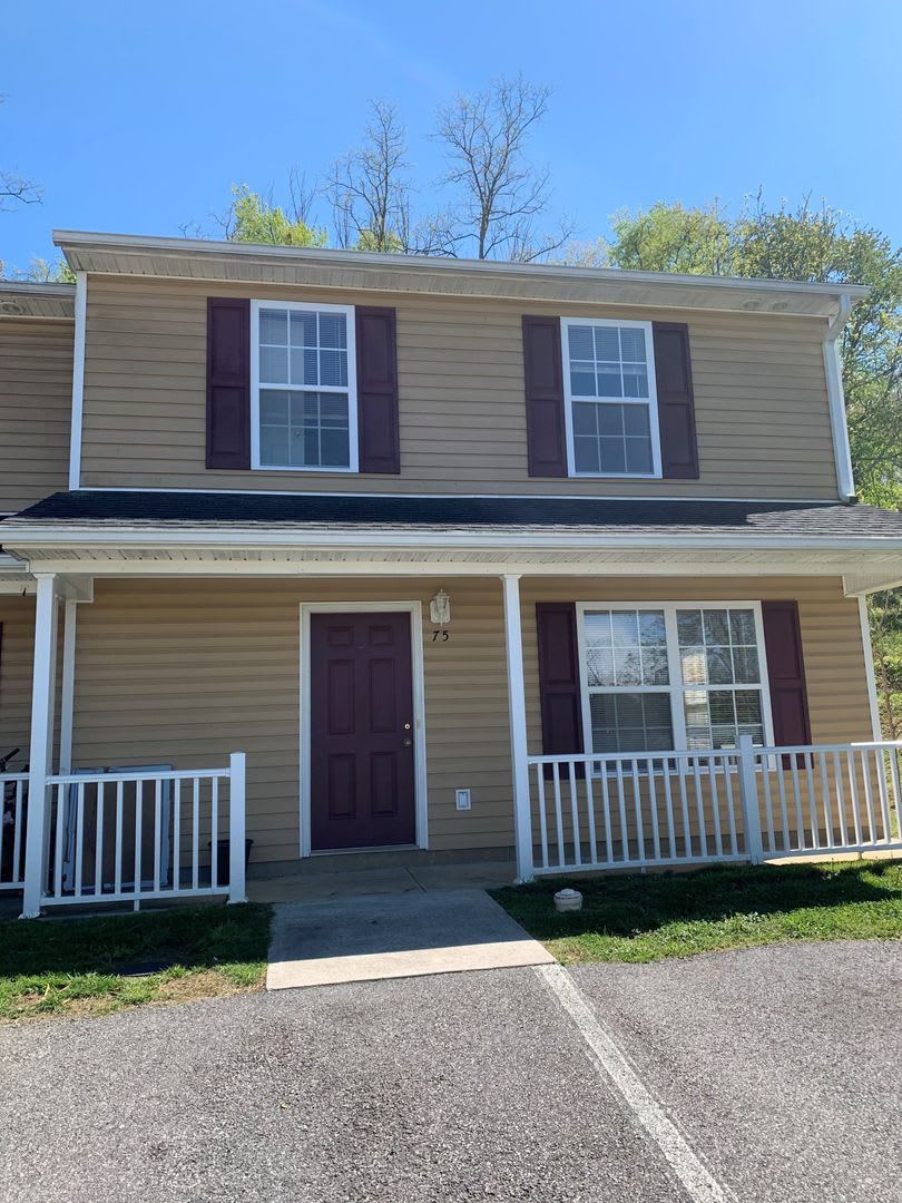 3 Bedroom 2.5 Half Bath Townhouse