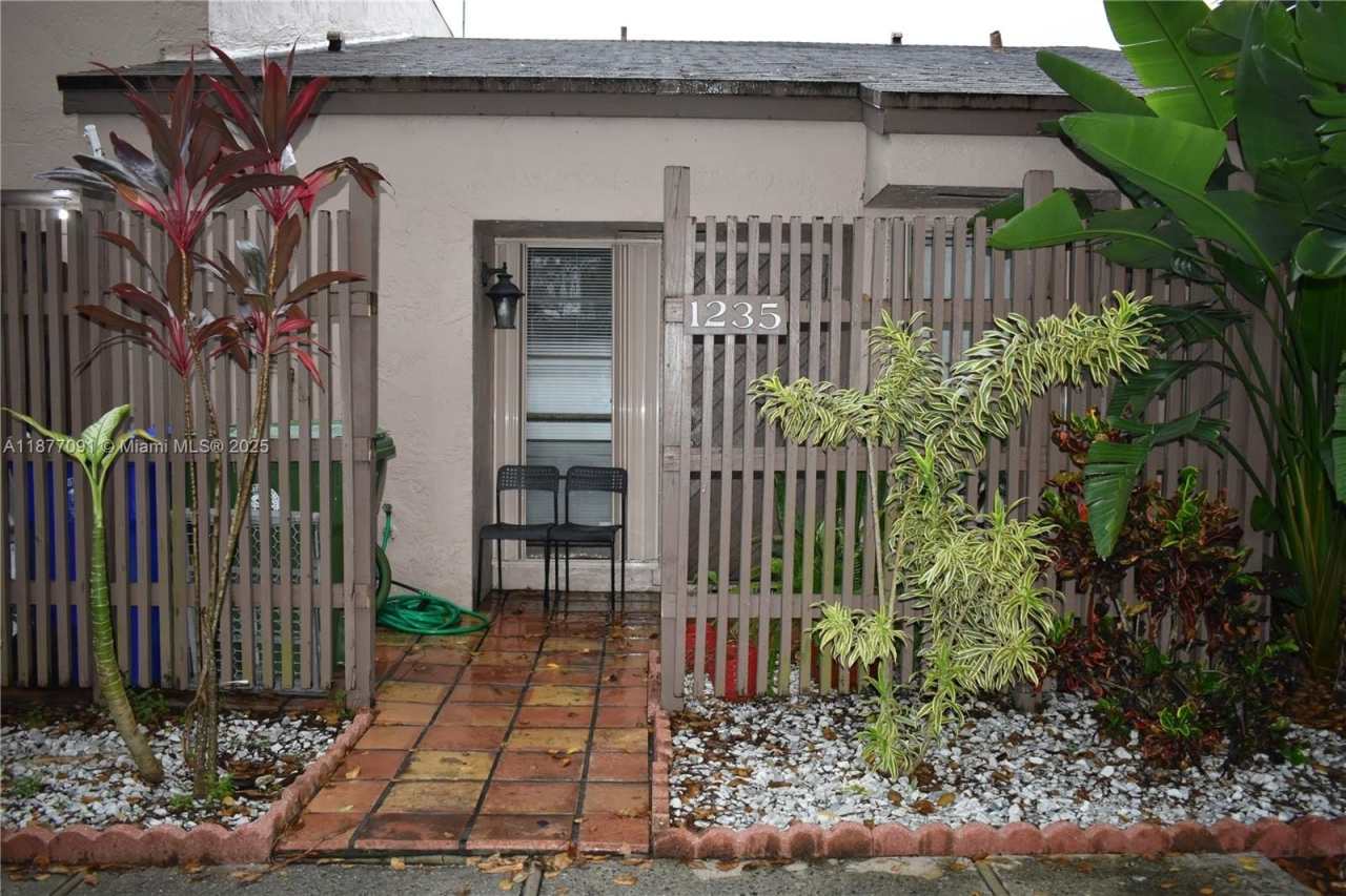 1235 NW 122nd Ter