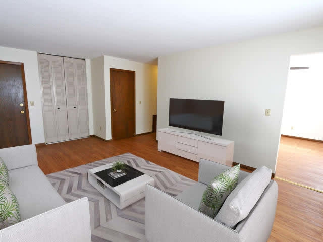 231 - 4th Ave. NW & 219 - 3rd Ave SW Unit E11