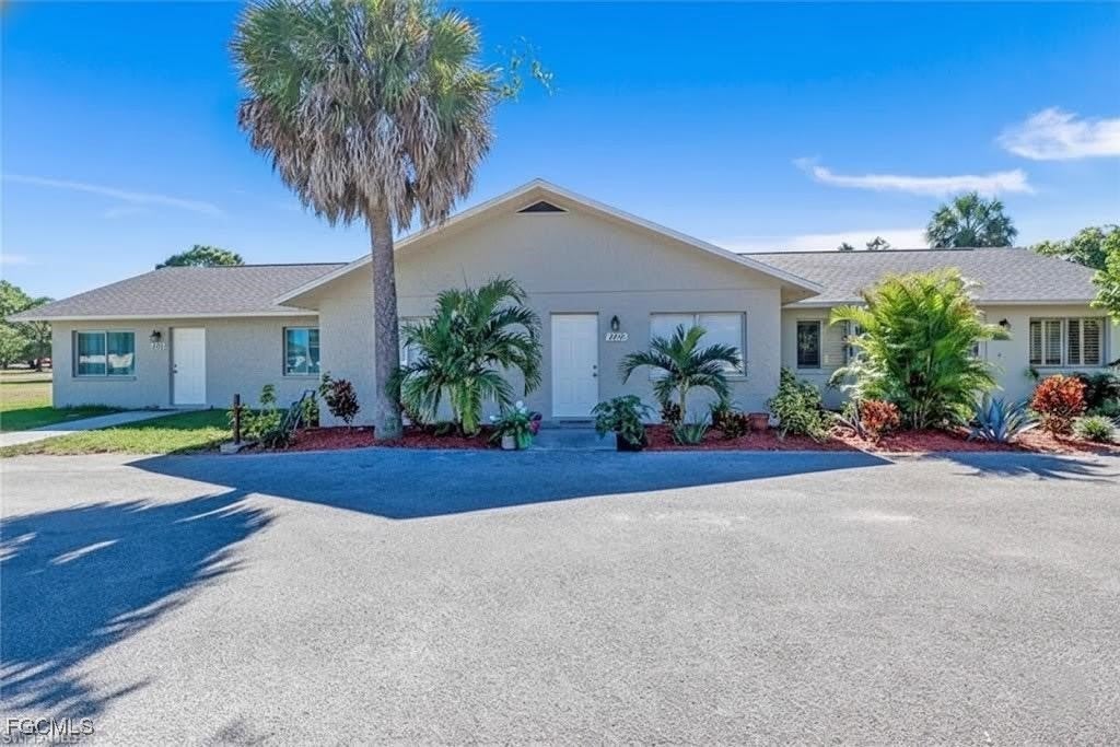 5256 Coronado Parkway