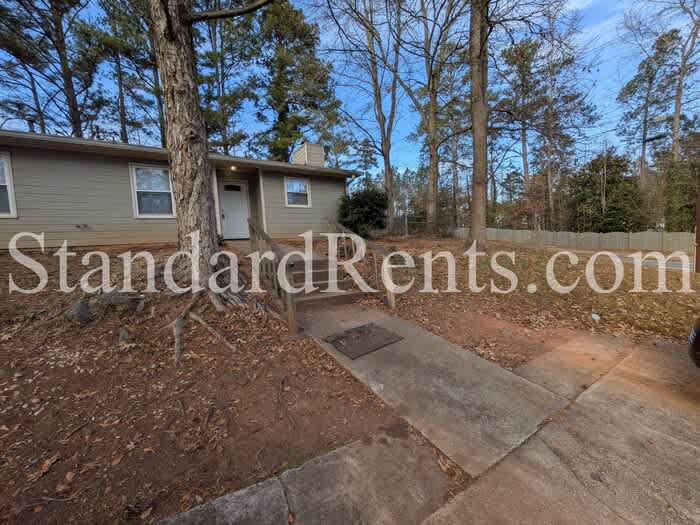 463 Booth Circle Southwest