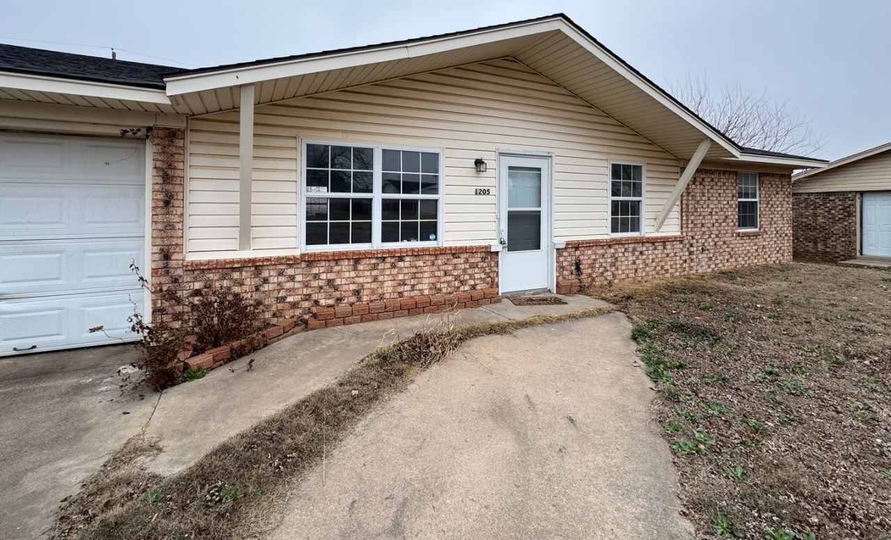 1205 3rd Pl, Elgin - Coming Soon!