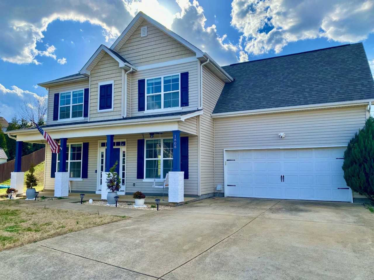 Great Location!! - 3 bedroom 2.5 bath home