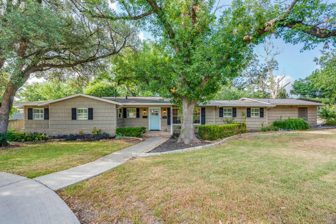 TERRELL HILLS 3-BEDROOM, SINGLE STORY