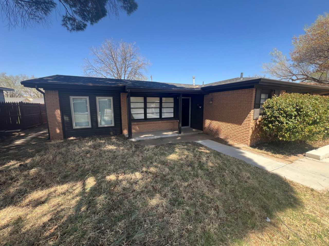 Pre Leasing for Fall 2026!! 4/3 in Medical District!