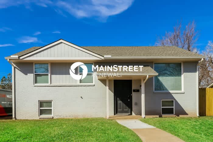 5701 North Warren Avenue