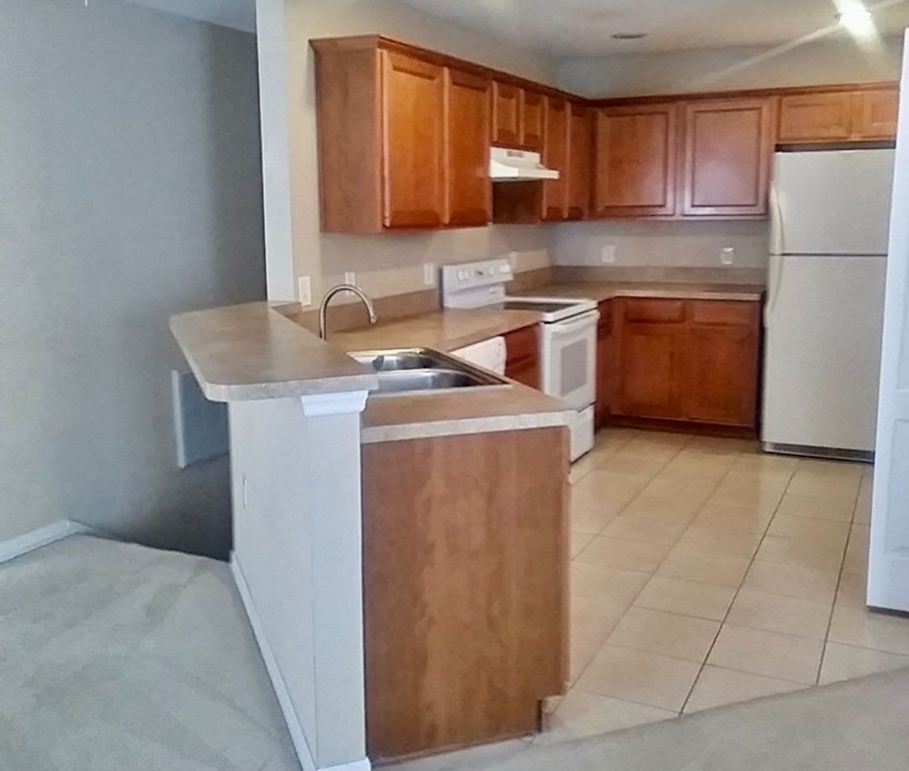 BEAUTIFUL 2/2 TOWNHOME LIVING IN SAINT CLOUD, FL