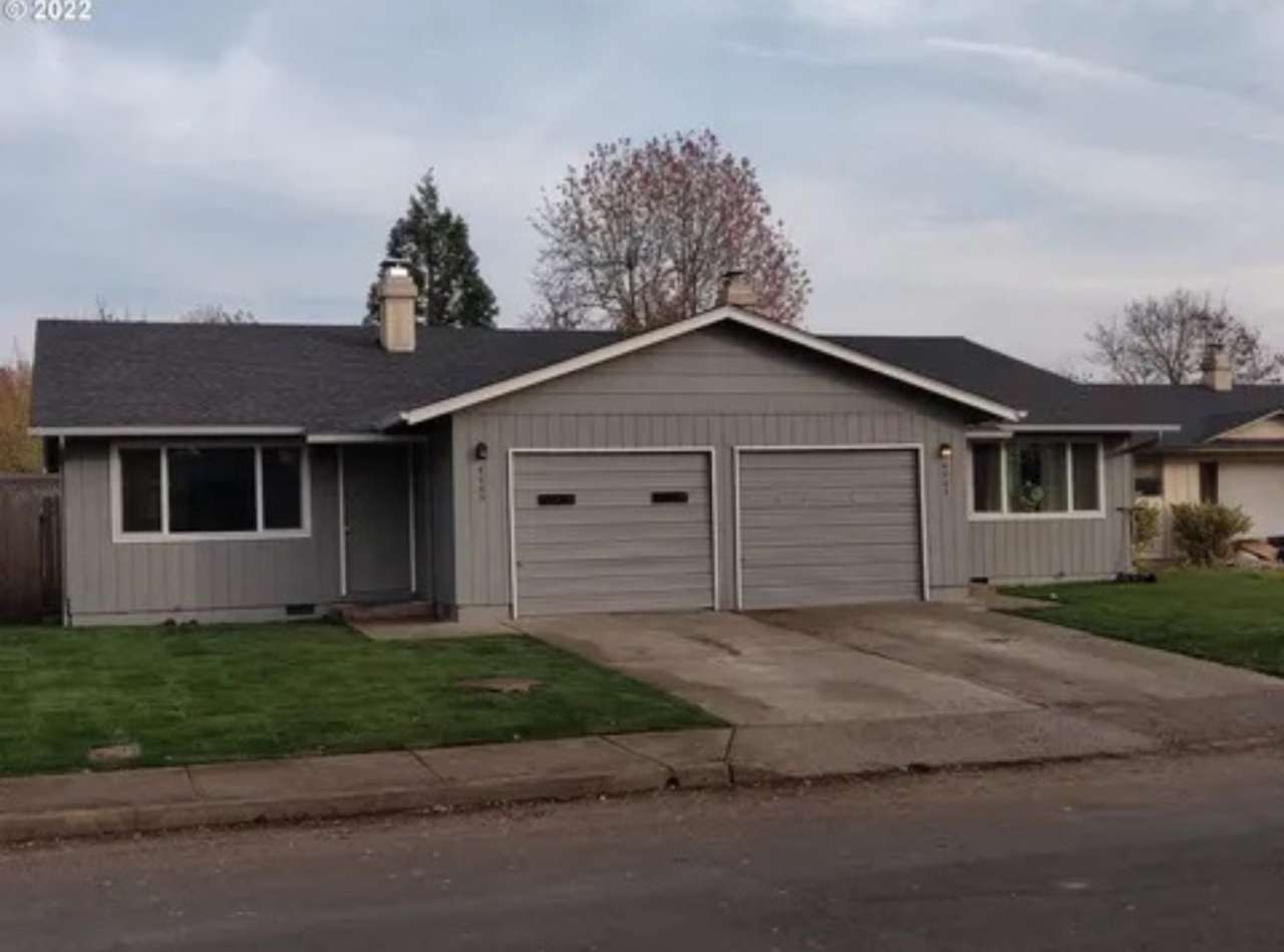 Updated 2-Bedroom Duplex in Thurston Springfield Neighborhood