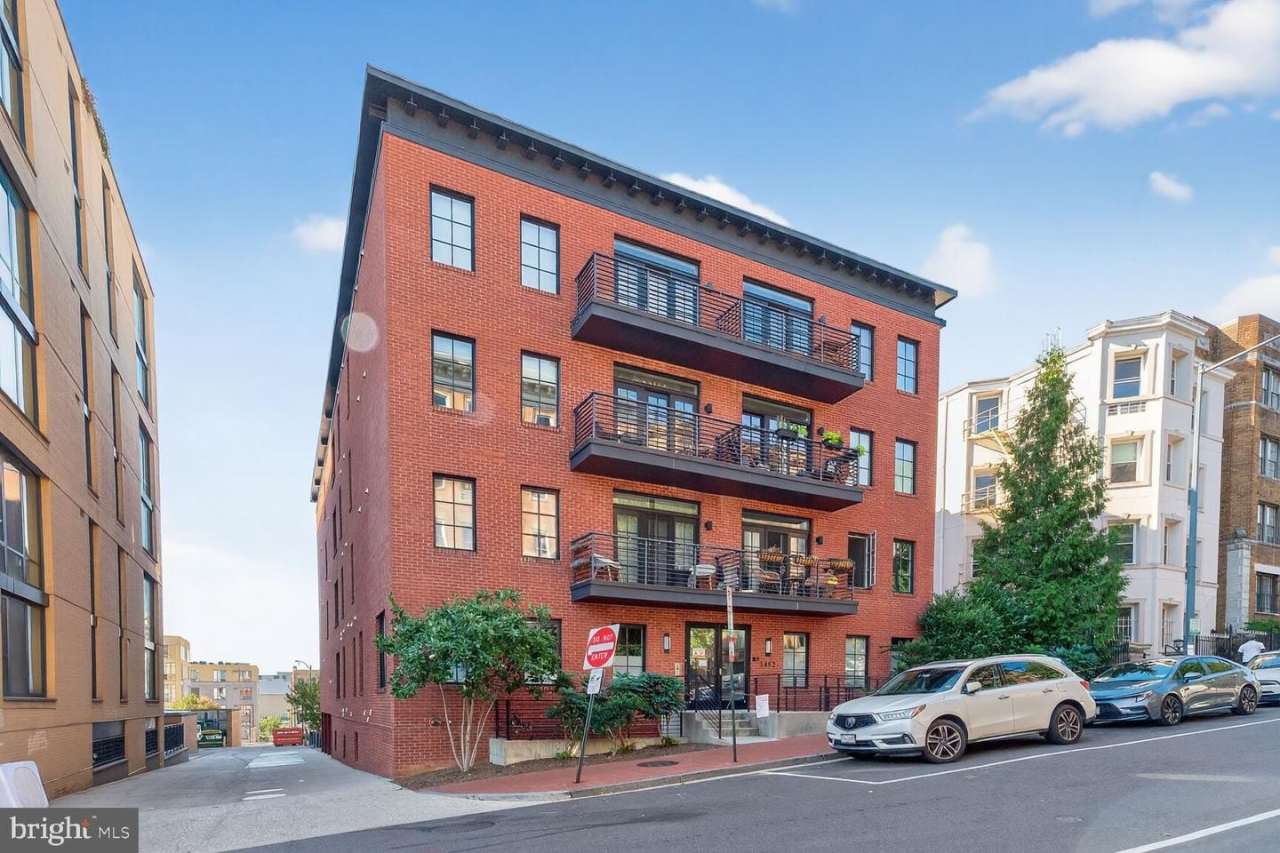 1412 CHAPIN ST NW #2