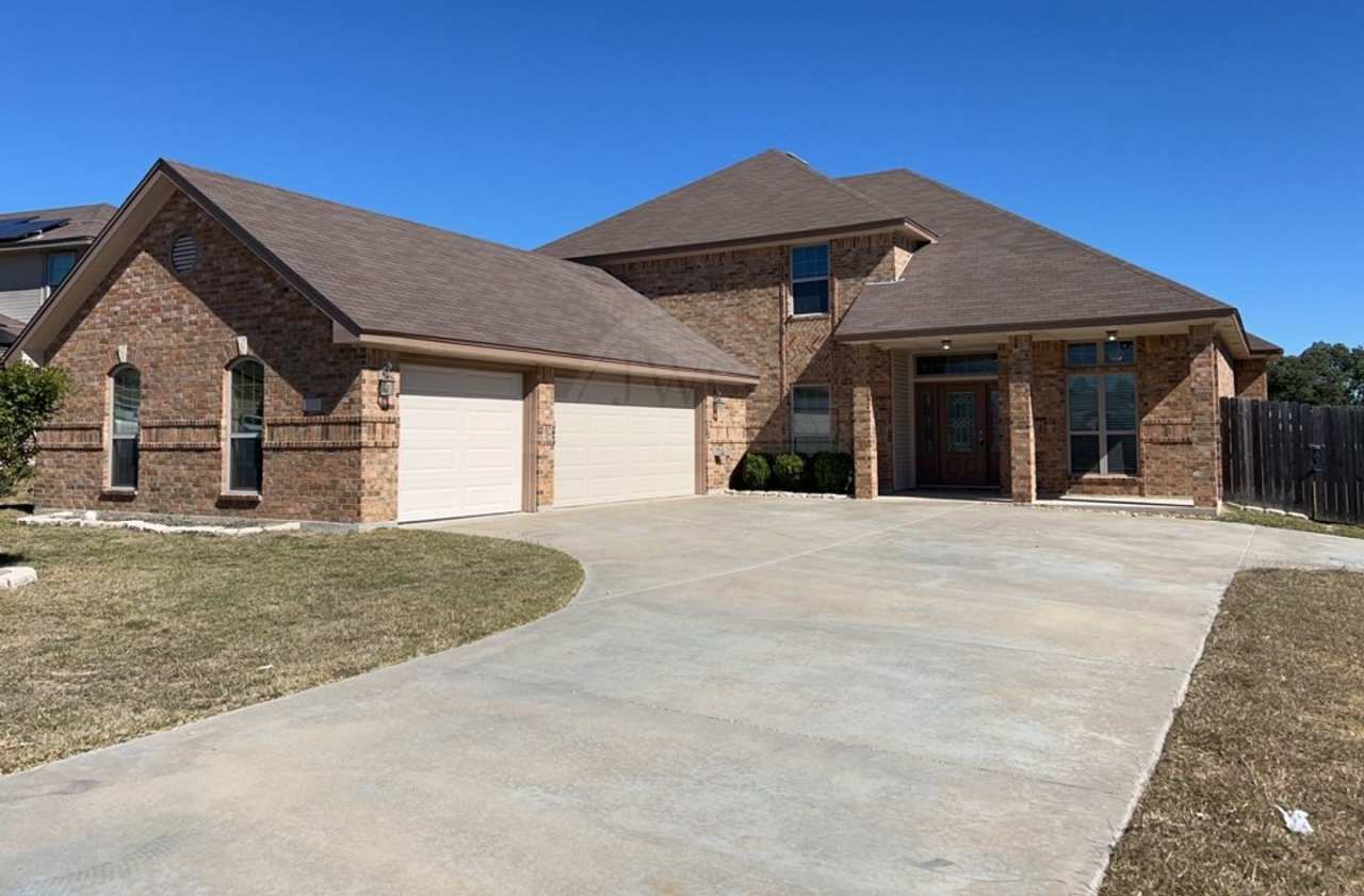 ***1/2 Off First Months (Prorate) Rent***1021 Republic Circle, Copperas Cove