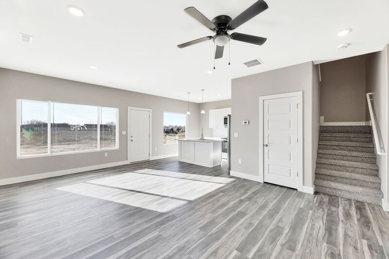 7305 East 34th Street North