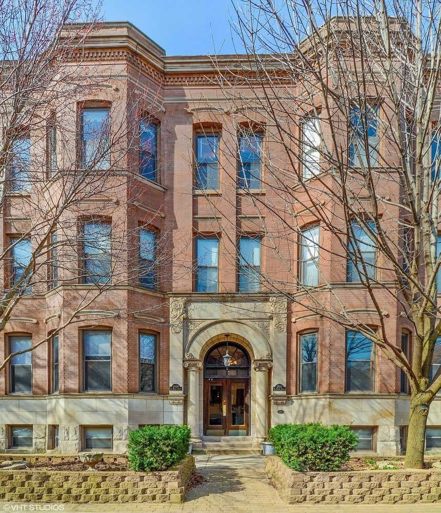 2608 N DAYTON Street