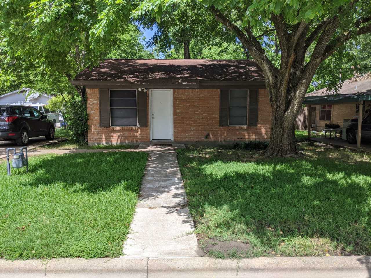 SUBLEASE available August 1! Cute 2 bed 1 Bath Home in Bryan