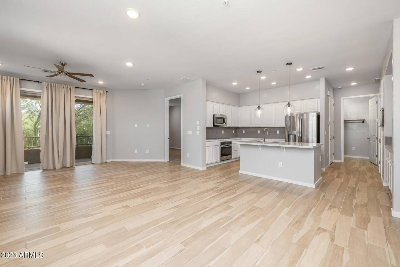 250 W QUEEN CREEK Road unit: 210