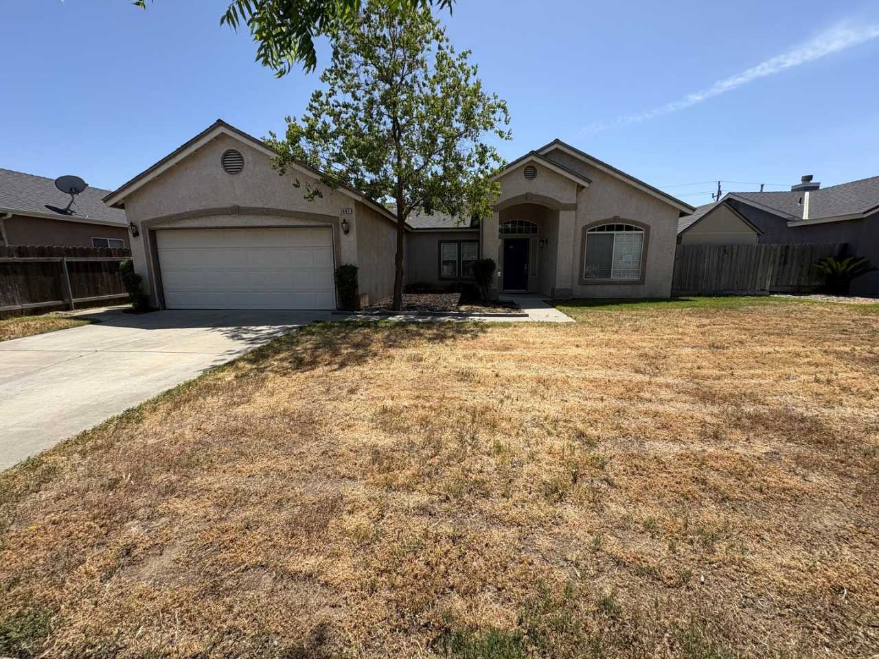 Cozy Lemoore Home Available Now!