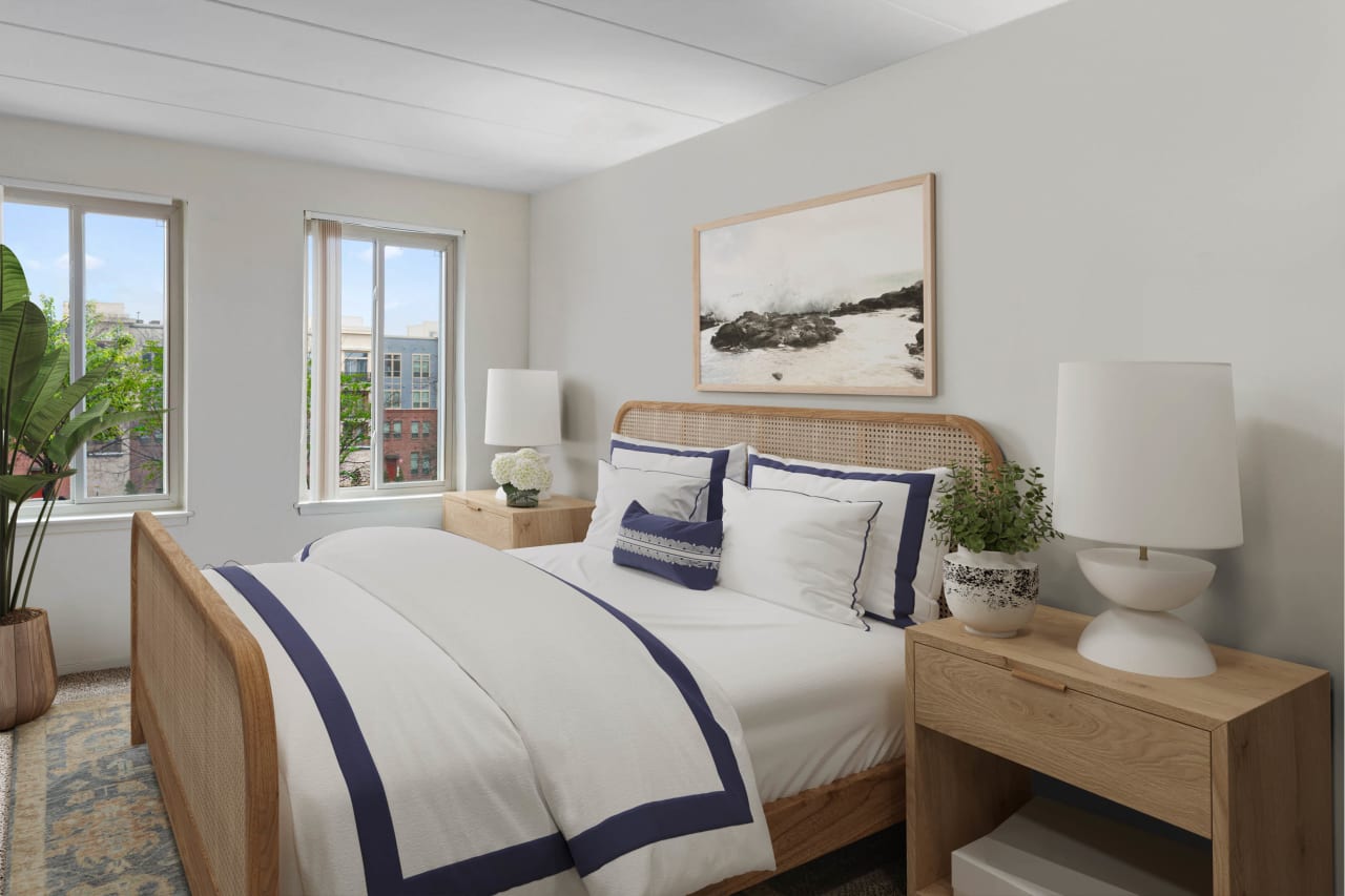 Middletowne & The Dona