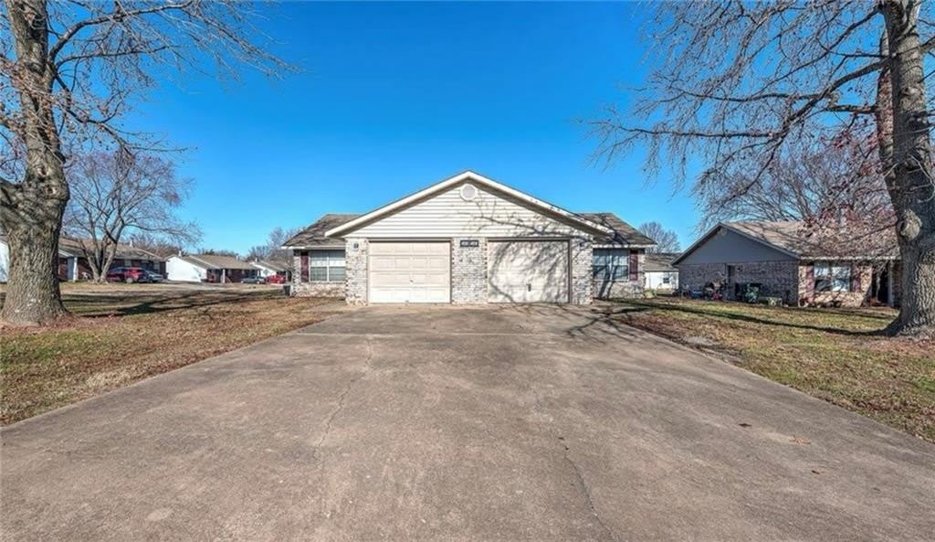 4520  W Franciscan  TR