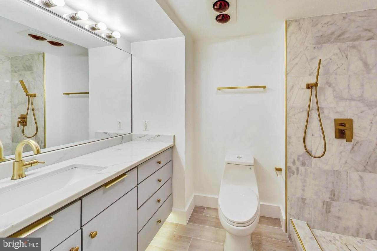 616 E Street NW unit: 856