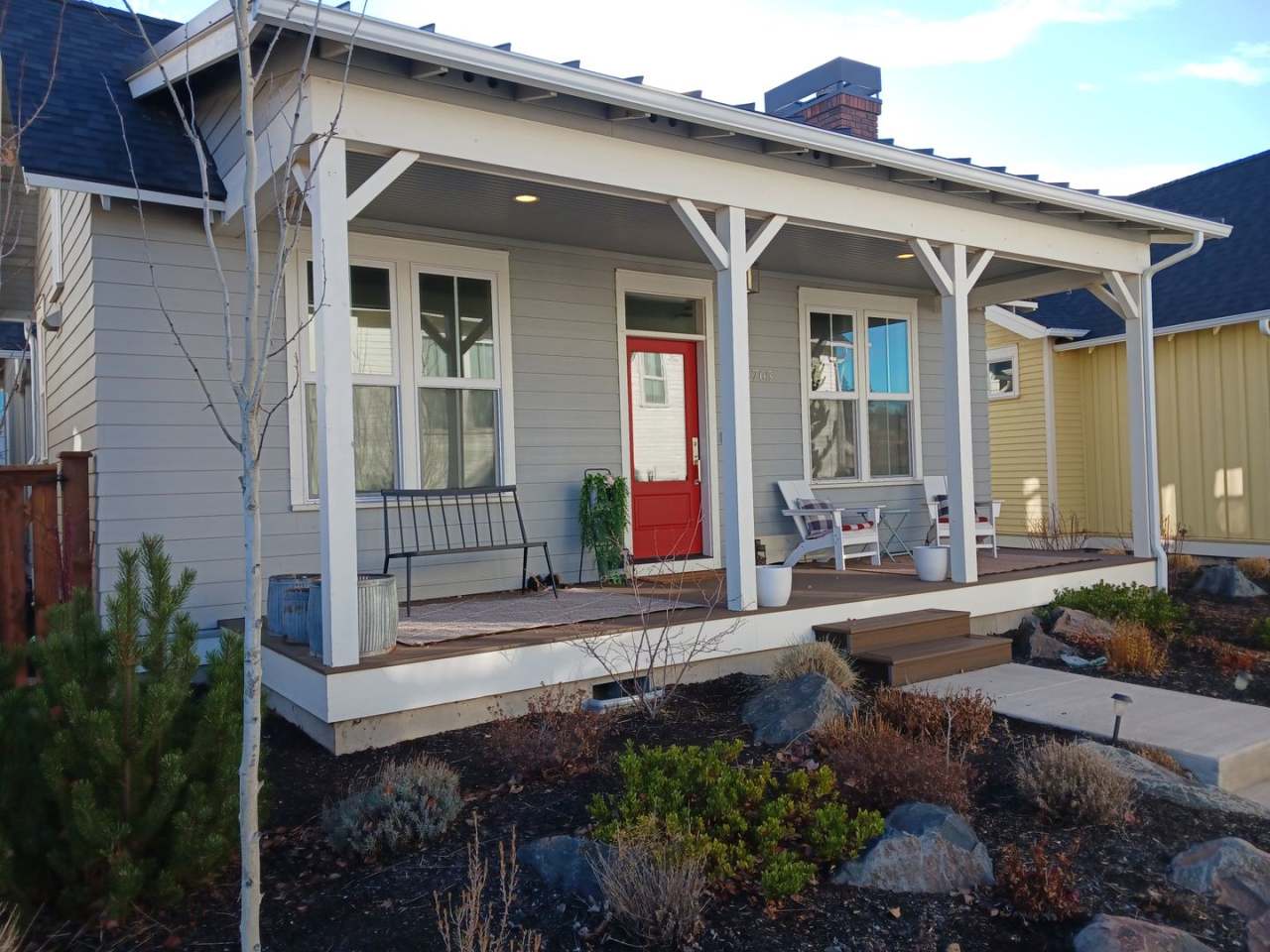 Furnished 2-bedroom 2 bath