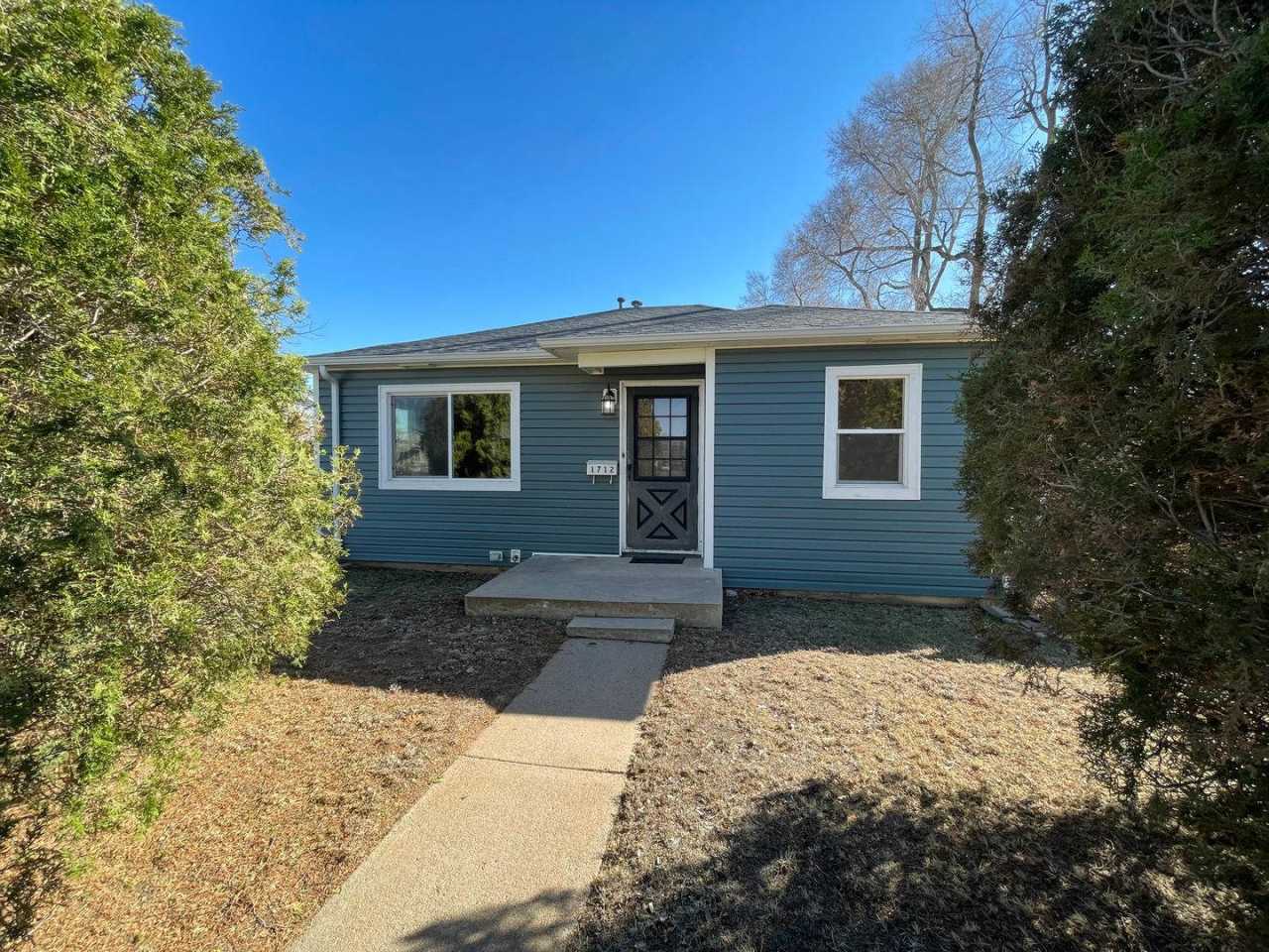 Adorable 2 Bedroom, 1 Bathroom Home with Huge Fully fenced Yard and detached garage, Move-In Ready!