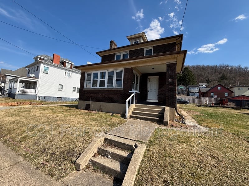 322 N Monongahela Ave