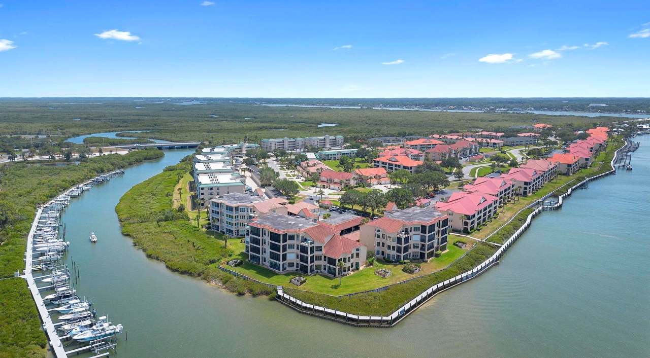 Beautiful Fully Furnished 3/2 Bouchelle Island Condo